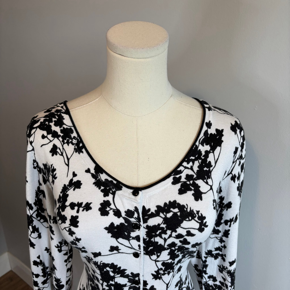 H&M Women's Black & White Floral Cotton Knit Cardigan, SZ M - Picture 2 of 8